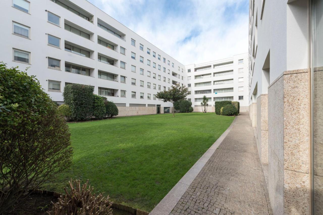 Lovelystay - Oporto Beach Apartment With 2 Free Parking Spots Matosinhos  Εξωτερικό φωτογραφία