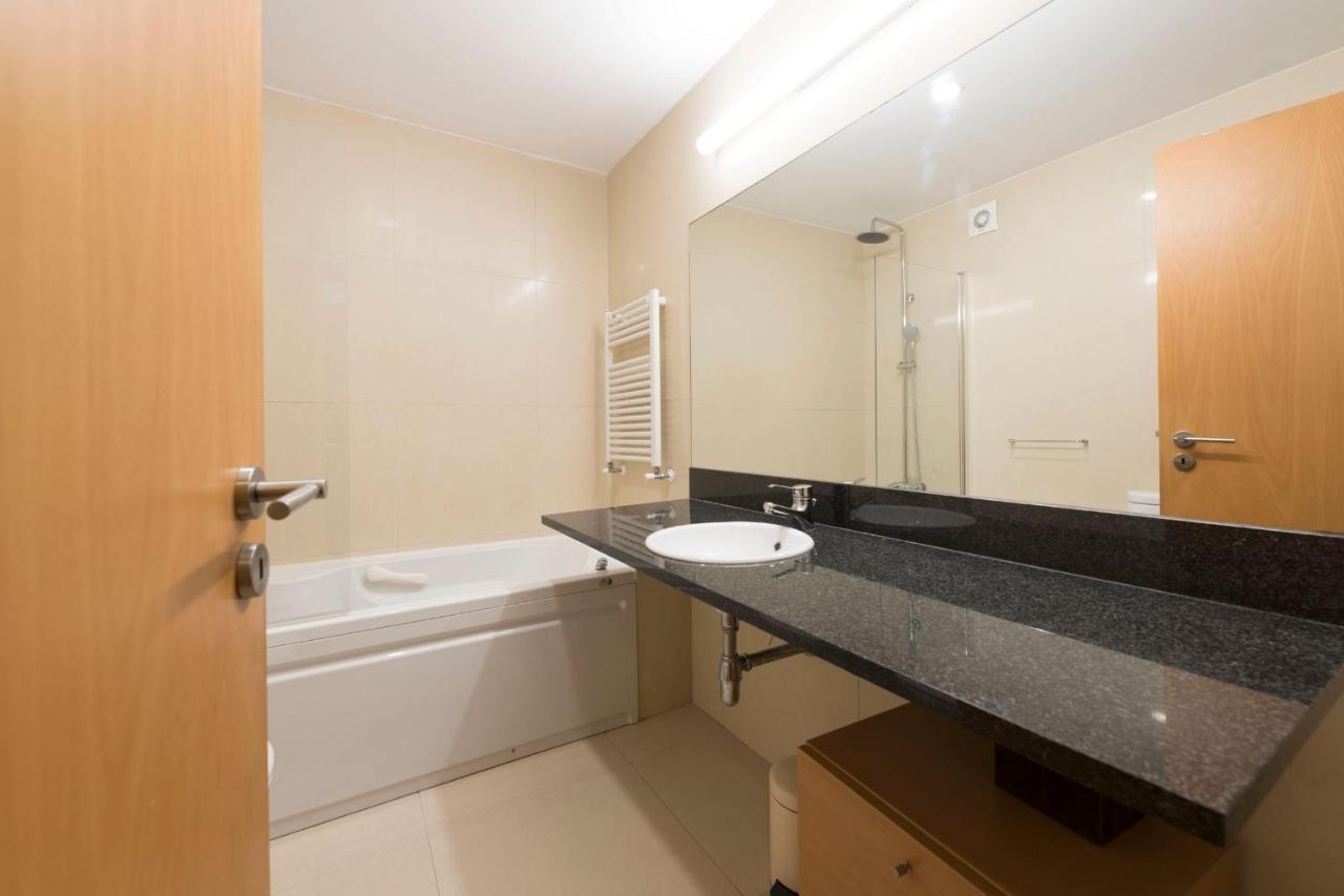 Lovelystay - Oporto Beach Apartment With 2 Free Parking Spots Matosinhos  Εξωτερικό φωτογραφία